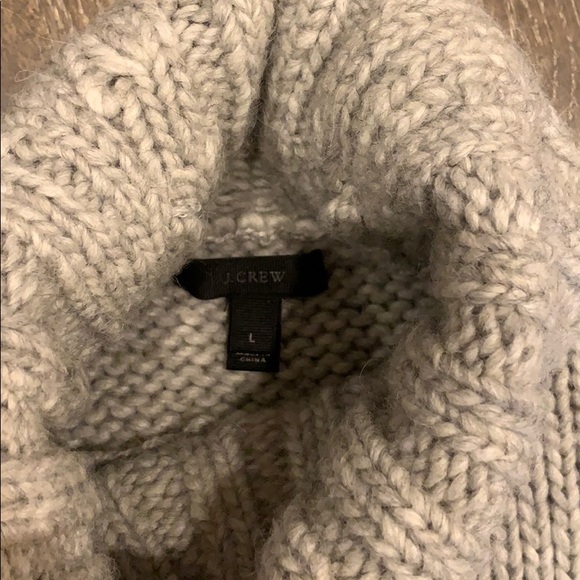 J Crew women’s large cowl neck wool sweater grey - Picture 3 of 4